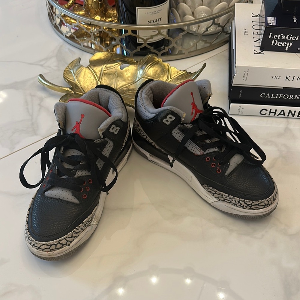 USED~JORDAN 3 RETRO OG GS 'BLACK CEMENT' 2024